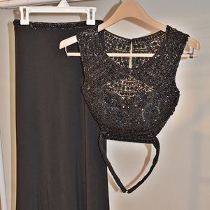 Sherri Hill 2-Piece Evening Gown w/B-I Padding